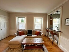 Building Photo - 7 Daniels St