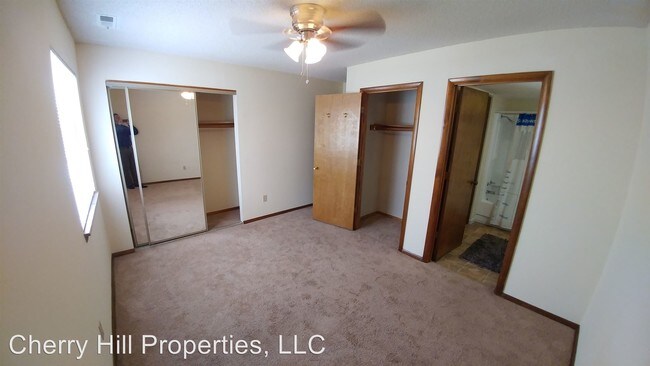 Building Photo - 1400 Eddingham Dr
