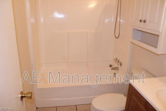 Foto del edificio - 1556 Darren Cir