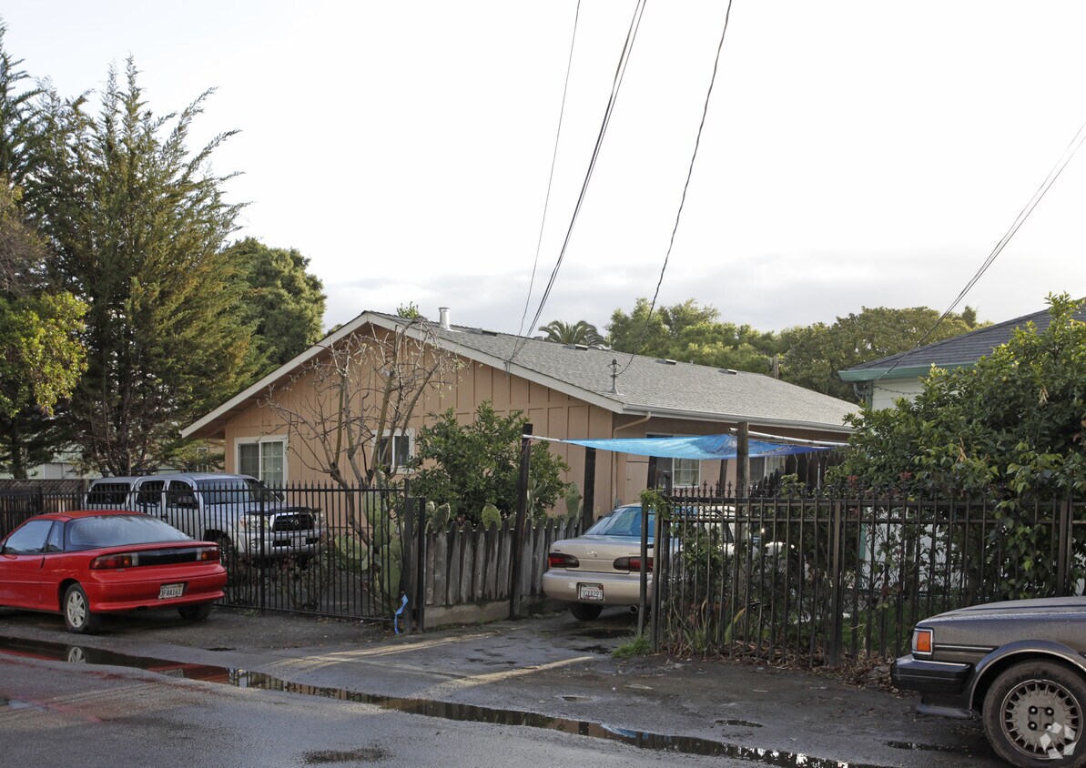 Foto del edificio - 2154-2156 Ralmar Ave