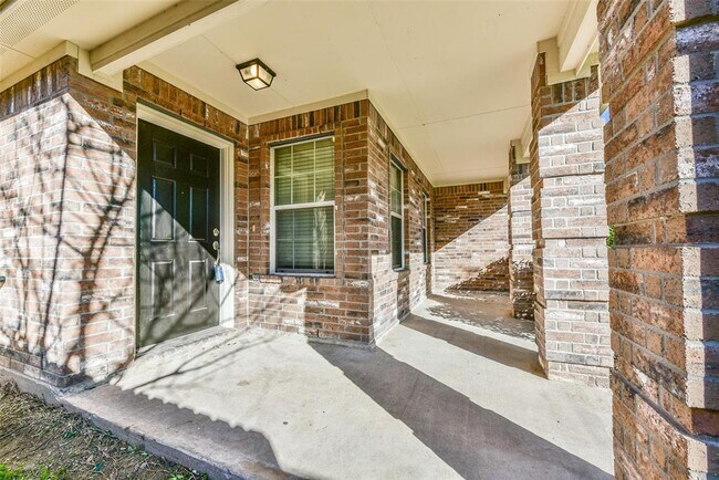 Building Photo - 6007 Minard Dr