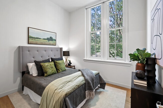 1BR, 1BA - 632SF - Bedroom - 25 Public Square