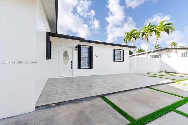Foto del edificio - 7884 NW 175th St