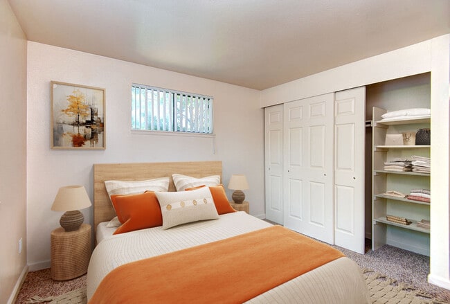 Linden Highlands apartments — community photo - Linden Highlands