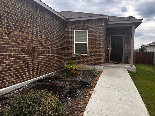 Foto del edificio - 13014 Heathers Elm