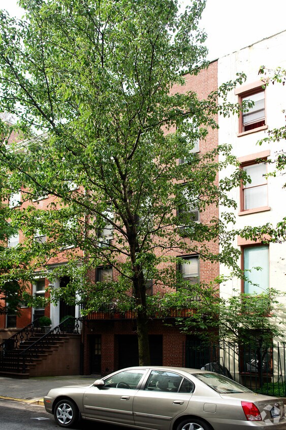Building Photo - 240 W 22nd St