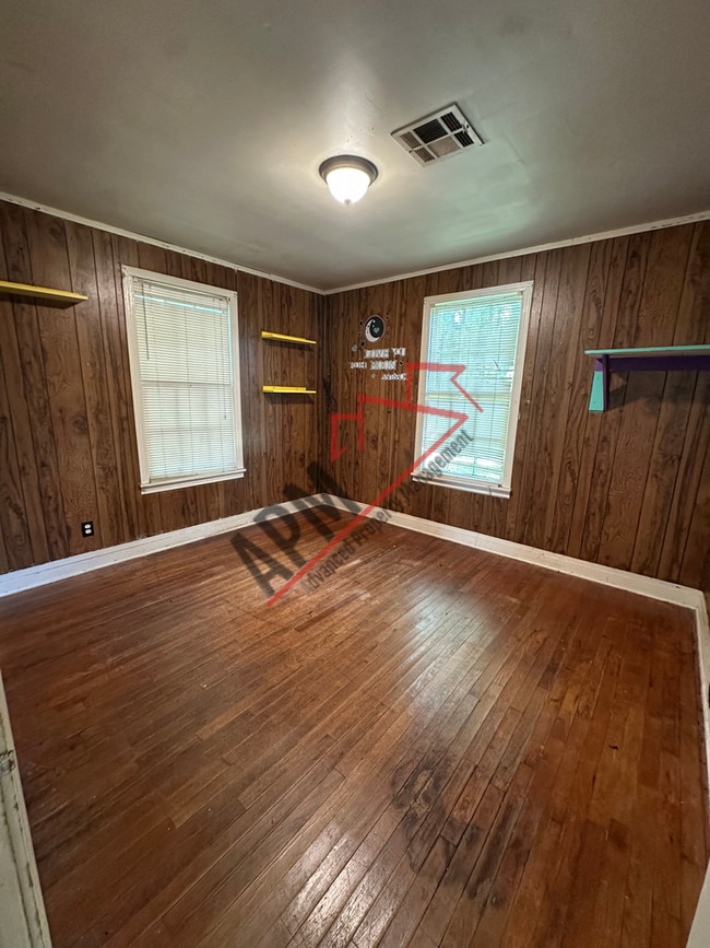 Building Photo - 2 bedroom home in Monroe
