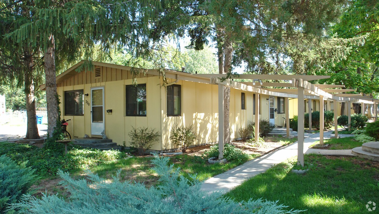 Building Photo - Marker Apartments