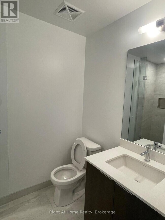 Building Photo - 395 Square One Dr