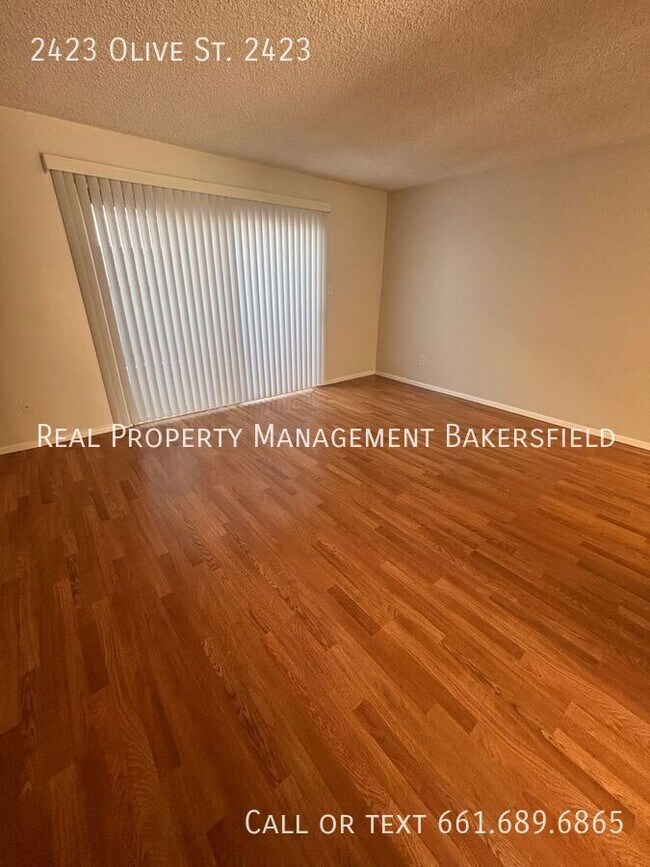 Foto del edificio - 2423 Olive St