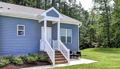 Building Photo - 220 Curry Dr