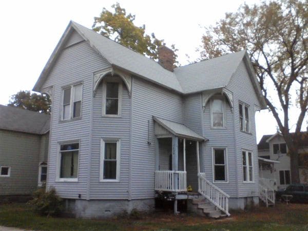 Building Photo - 1334 6th St