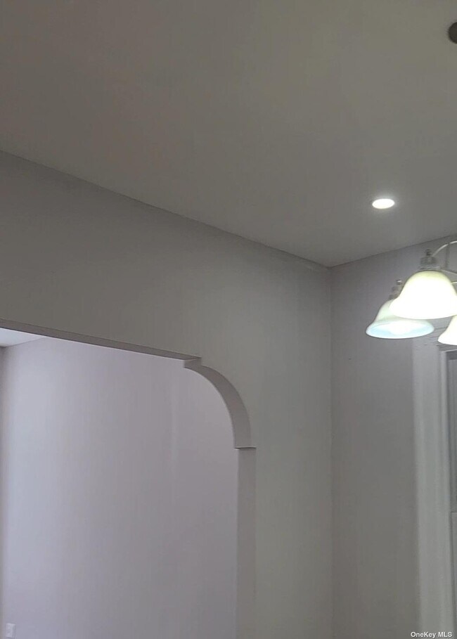 Foto del edificio - 2069 Crotona Ave