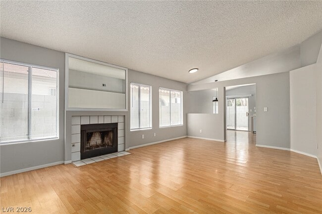 Foto del edificio - 2689 Rungsted St