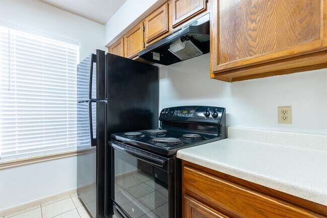 Building Photo - 14600 Fonmeadow Dr