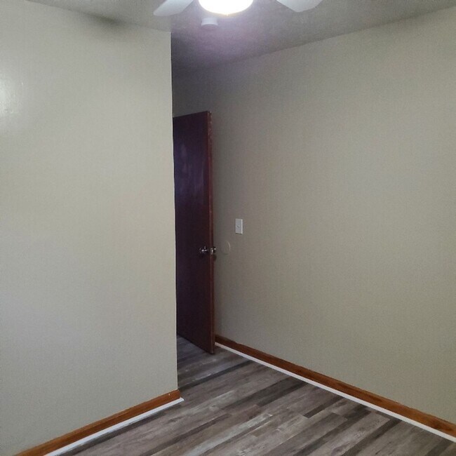 Building Photo - 3BDRM HOUSE FOR RENT