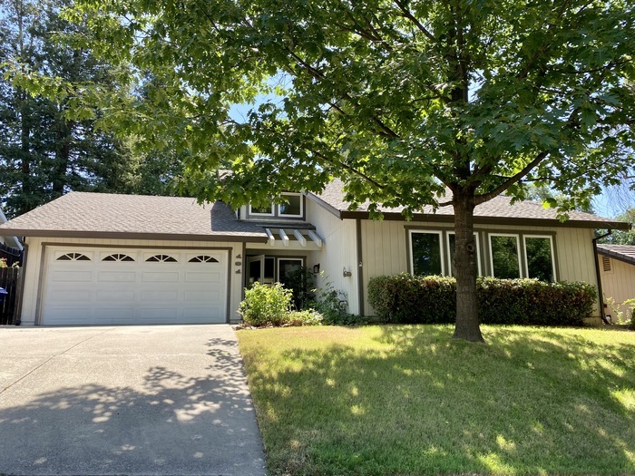 Primary Photo - 181 Stoney Hill Dr
