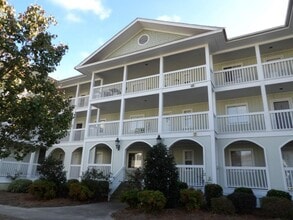 Building Photo - 4622 Greenbriar Dr