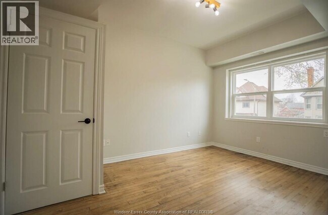 Photo du bâtiment - 416 Lincoln Rd