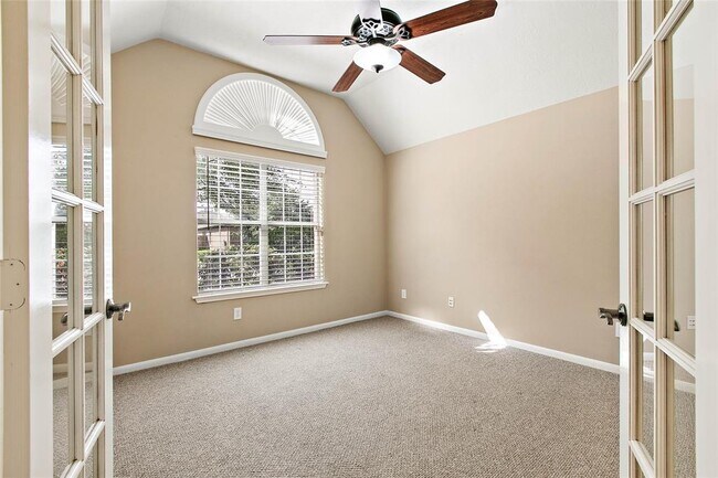 Building Photo - 30411 Deleon Fields Dr