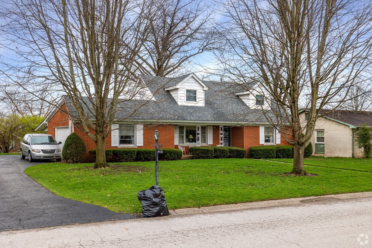 Foto del edificio - 181 Bourbon Hills Dr