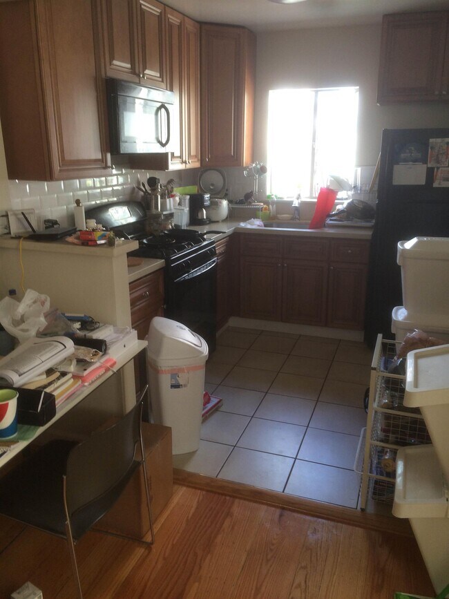 Building Photo - 2501 Benvenue Ave