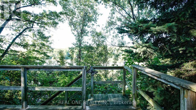 Photo du bâtiment - 38 Stonegate Rd