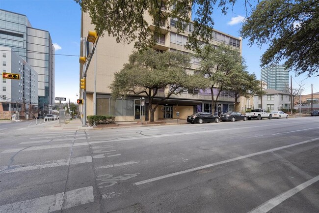 Building Photo - 1800 Lavaca St