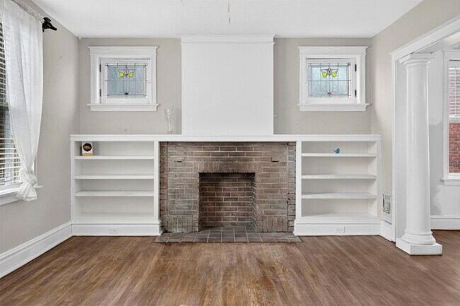 Foto del edificio - 5249 Sutherland Ave