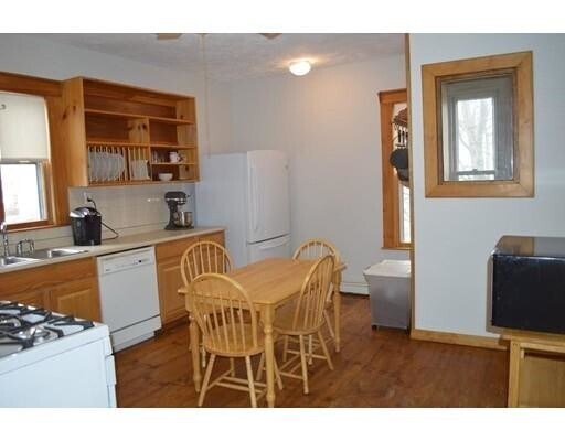 Primary Photo - 110 Hamilton St