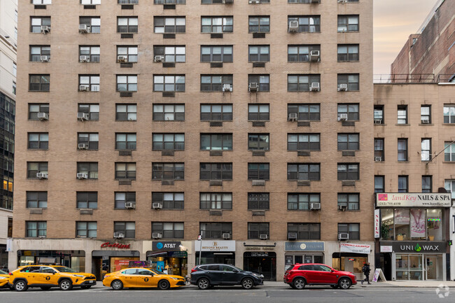 Building Photo - 667-675 Lexington Ave