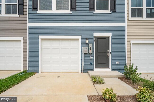 Building Photo - 135 Cooperage Rd