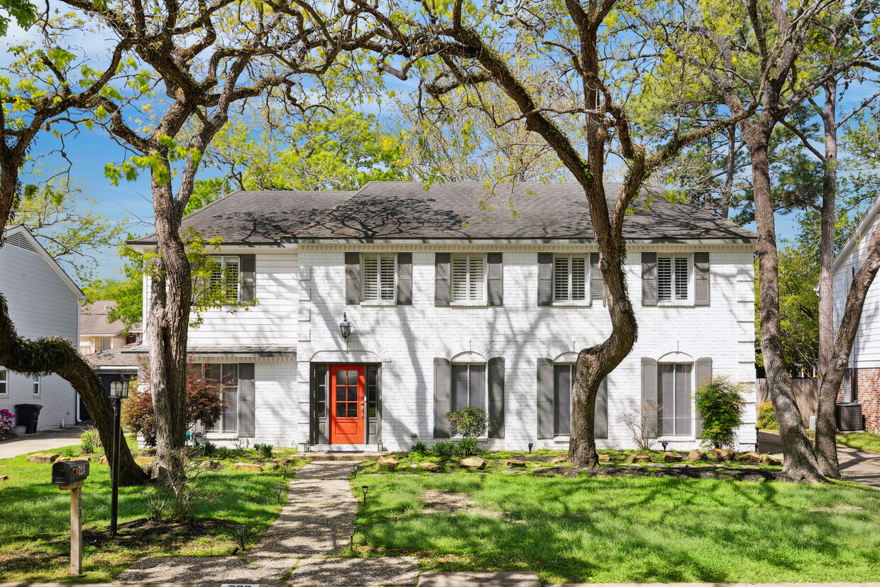 Primary Photo - 723 Langwood Dr