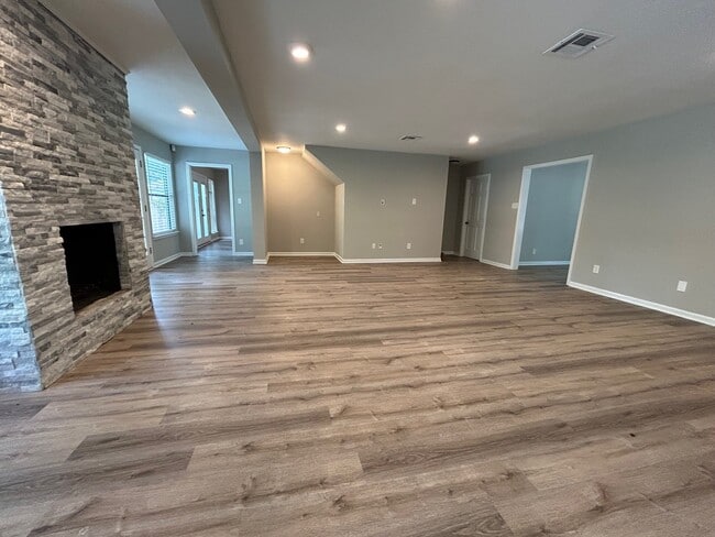 Building Photo - 2710 Timberjack Pl