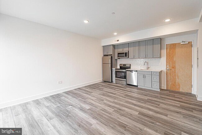 Building Photo - 1524 South St