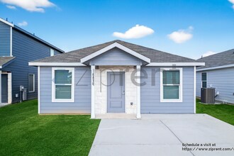Building Photo - 8830 Pyron Pl