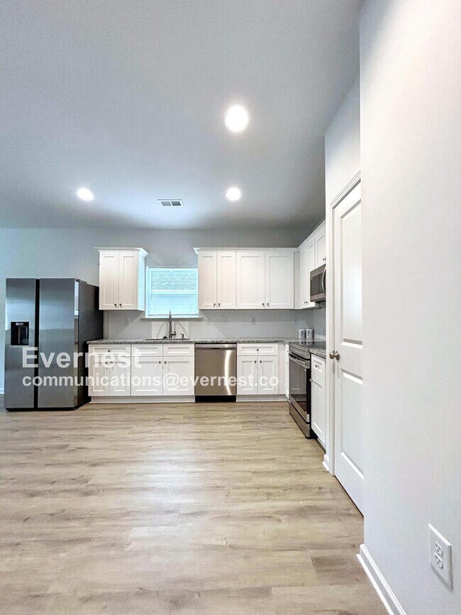 Foto del edificio - 1346 7th Ave SW