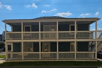 Building Photo - 205 5th Ave N Building Photo - 205 5th Ave N