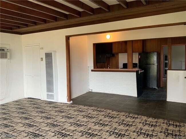 Building Photo - 1 br, 1 bath House - 3713 Cazador St