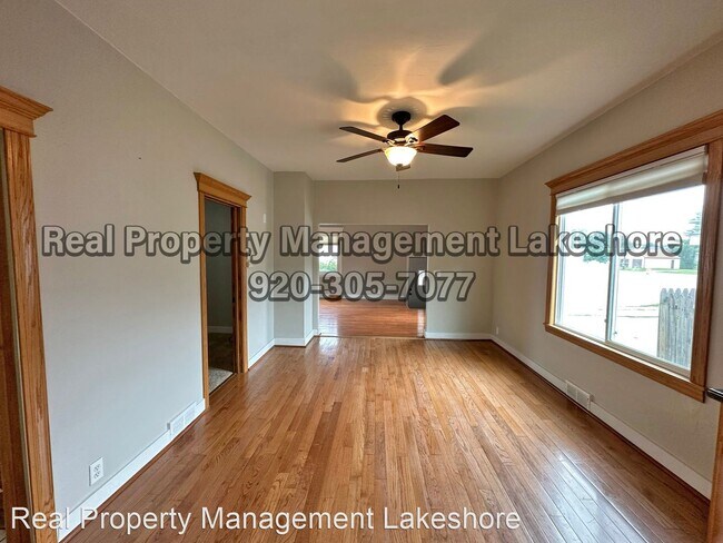 Building Photo - 2 br, 1 bath House - 511 W 10th Ave.