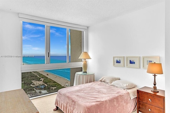 Building Photo - 7330 Ocean Terrace