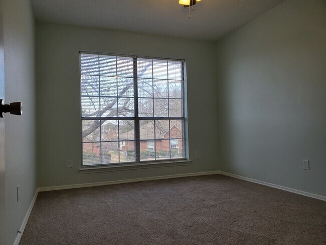 Foto del edificio - 1217 Jacksons View Rd