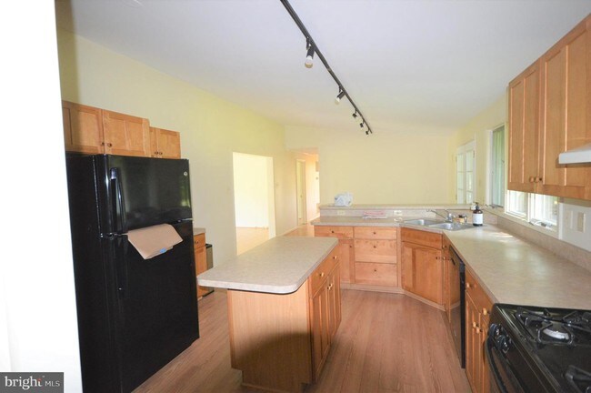 Building Photo - 52 Thoroughbred Ln