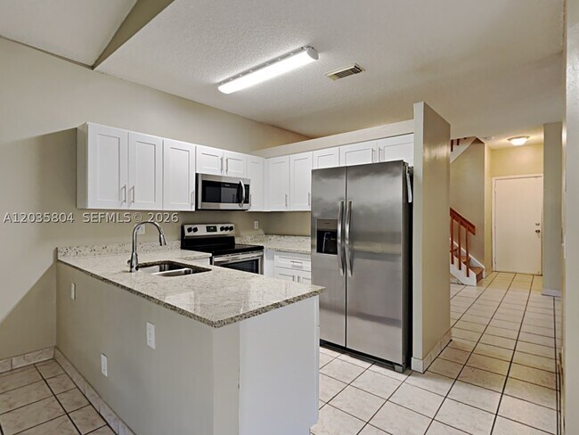 Foto del edificio - 2121 NW 184th Way
