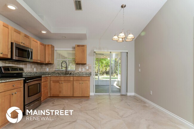 Foto del edificio - 2780 W Price Blvd