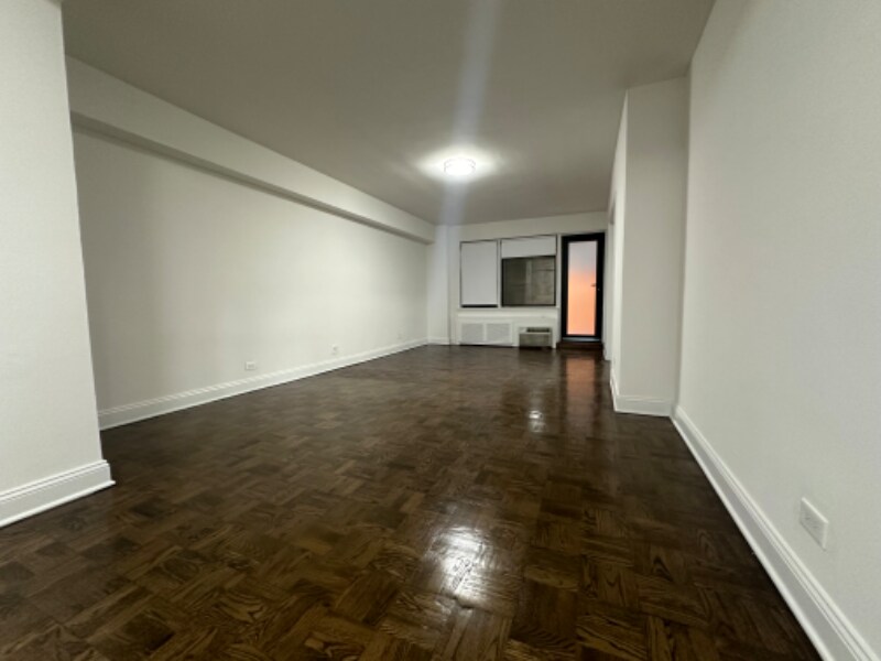Primary Photo - 20 Beekman Pl