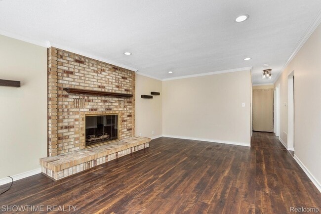 Building Photo - 31810 Briar Ln