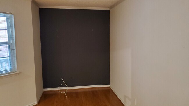 Building Photo - 1524 Lincoln Way