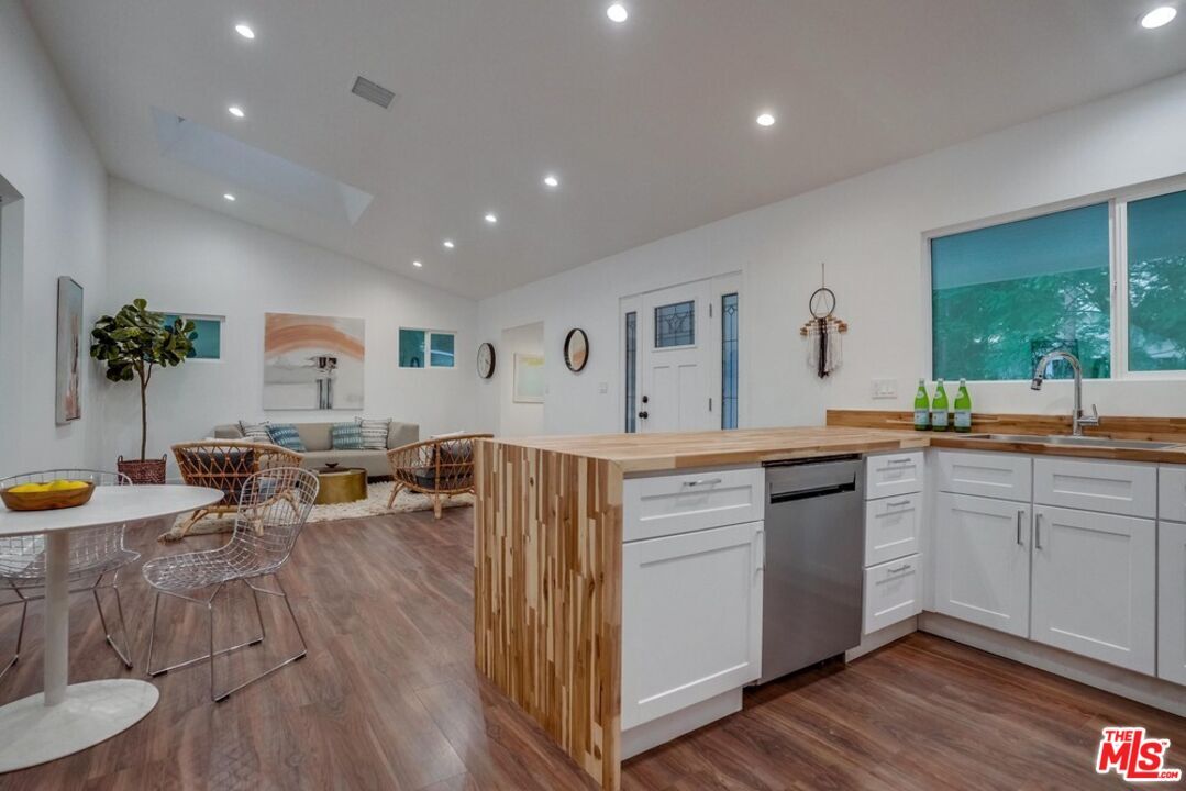 Foto principal - 5137 N Eagle Rock Blvd