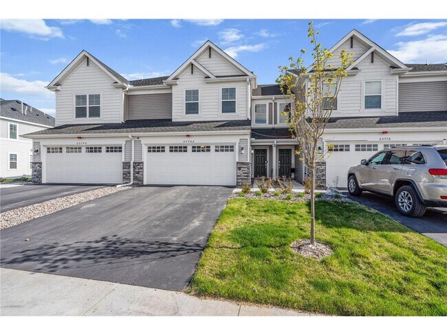 Foto del edificio - 22782 Hazel Ln